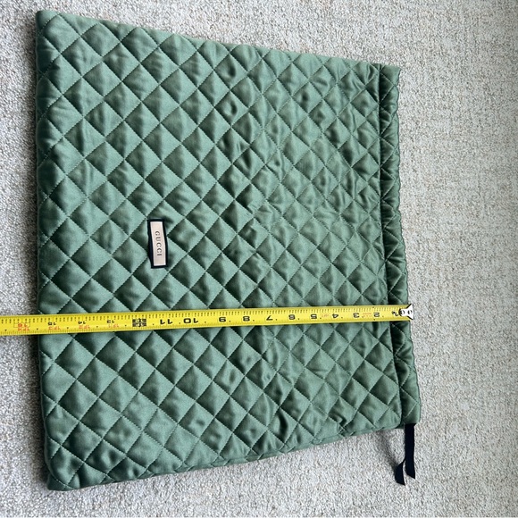 Authentic Gucci Padded Quilted Satin Dust Bag 17 x 15.5 - Picture 3 of 5